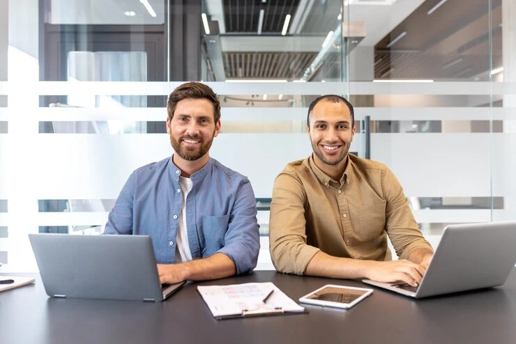 Why Choose Pearl Lemon Consulting Over Elixirr